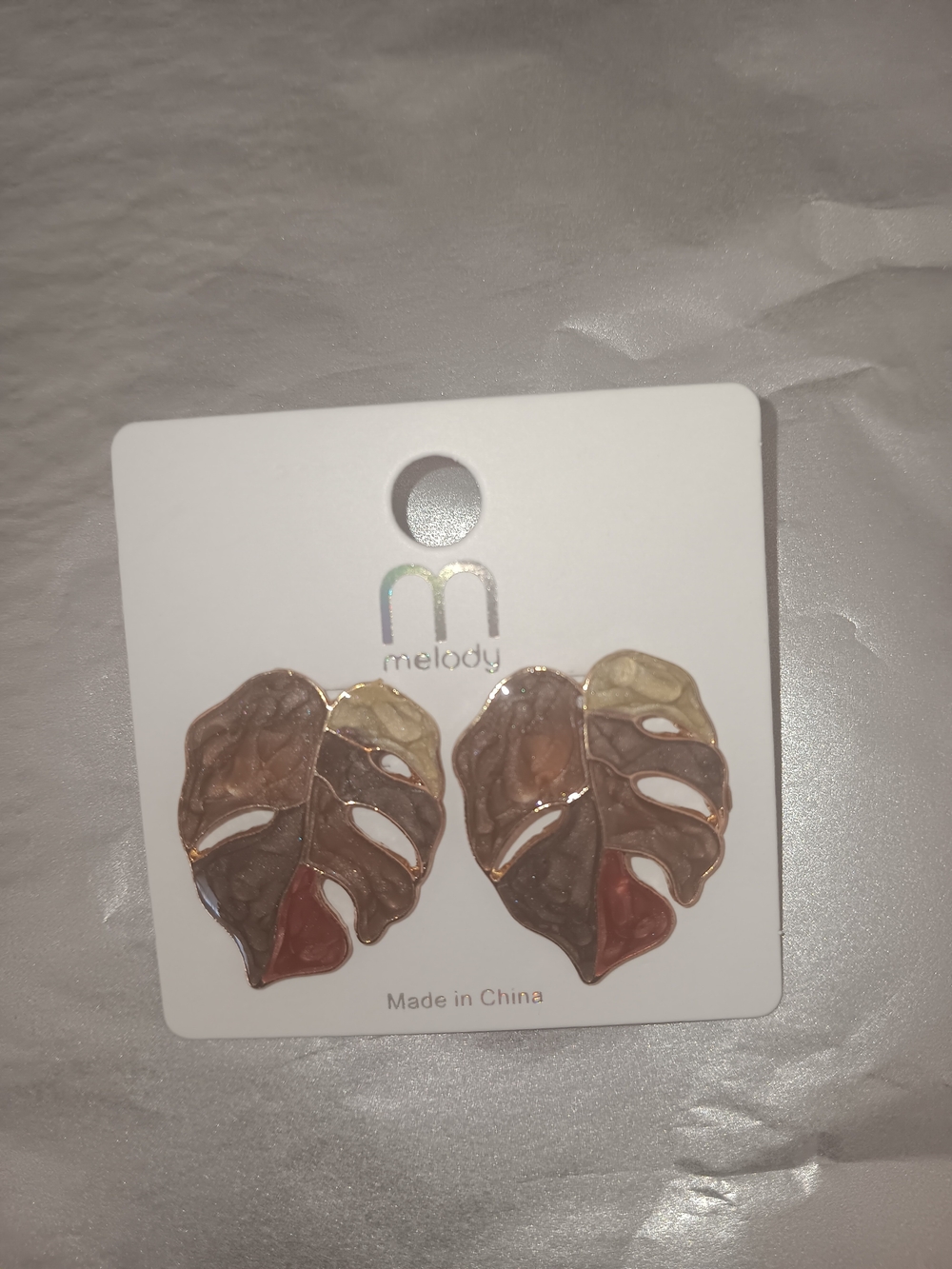 Lovely Melody Multitone Leaf Stud Earrings - Brown, Gold & Red Accents